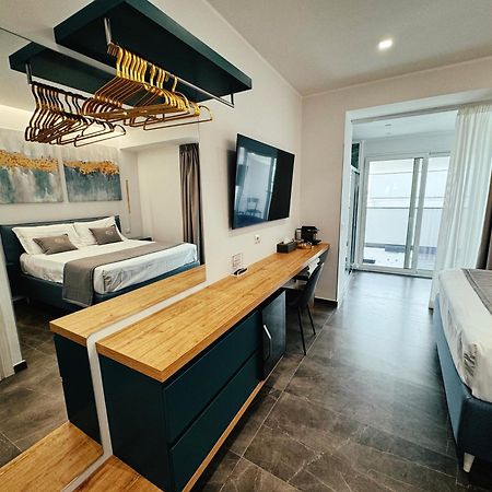 ジャルディーニ・ナクソス Naxos Marina Bay Bed & Breakfast エクステリア 写真