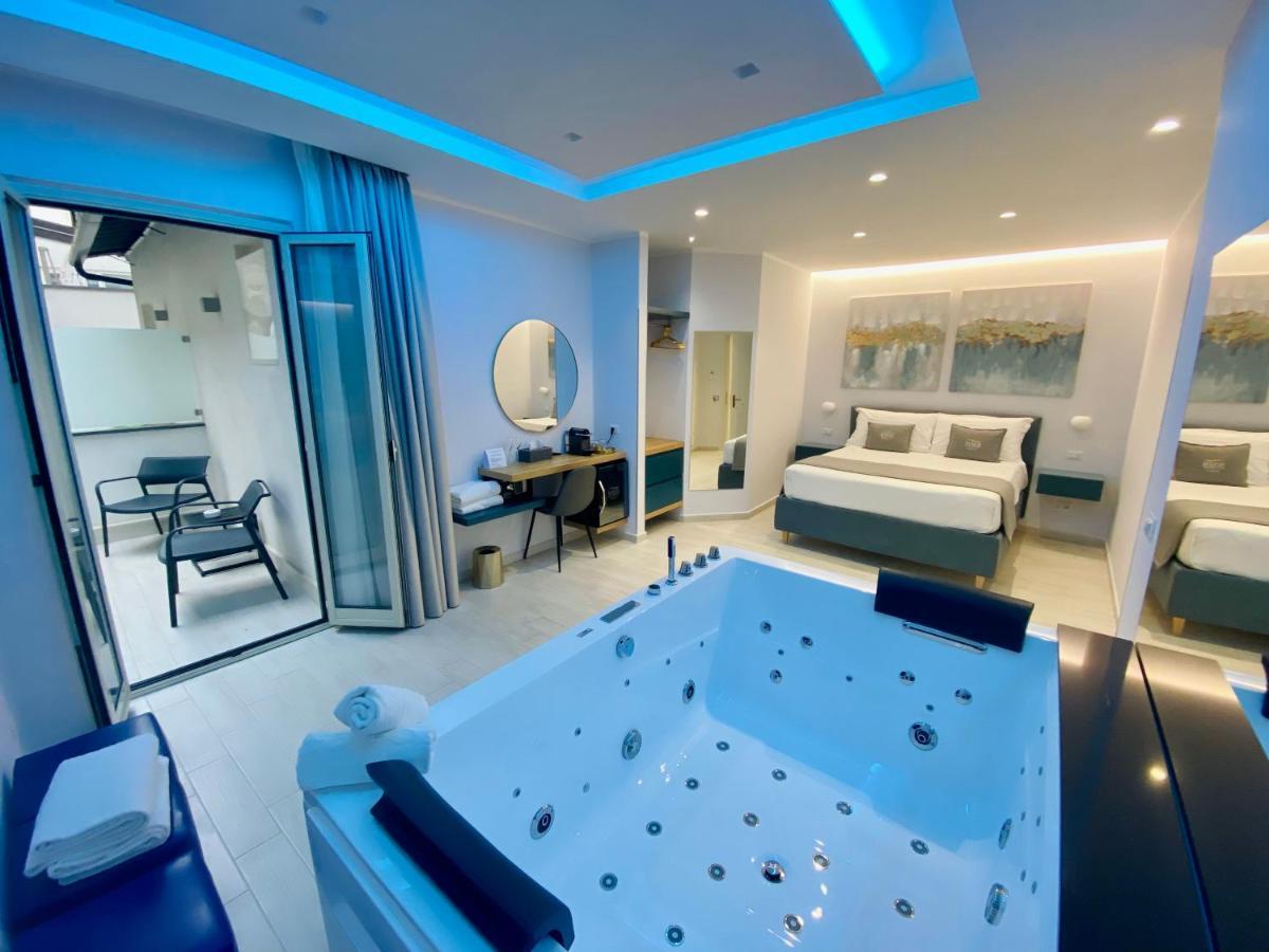 ジャルディーニ・ナクソス Naxos Marina Bay Bed & Breakfast エクステリア 写真