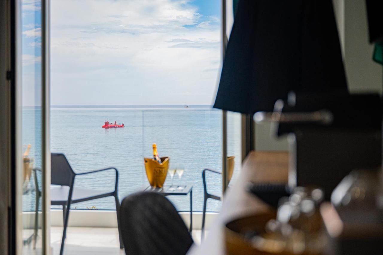 ジャルディーニ・ナクソス Naxos Marina Bay Bed & Breakfast エクステリア 写真