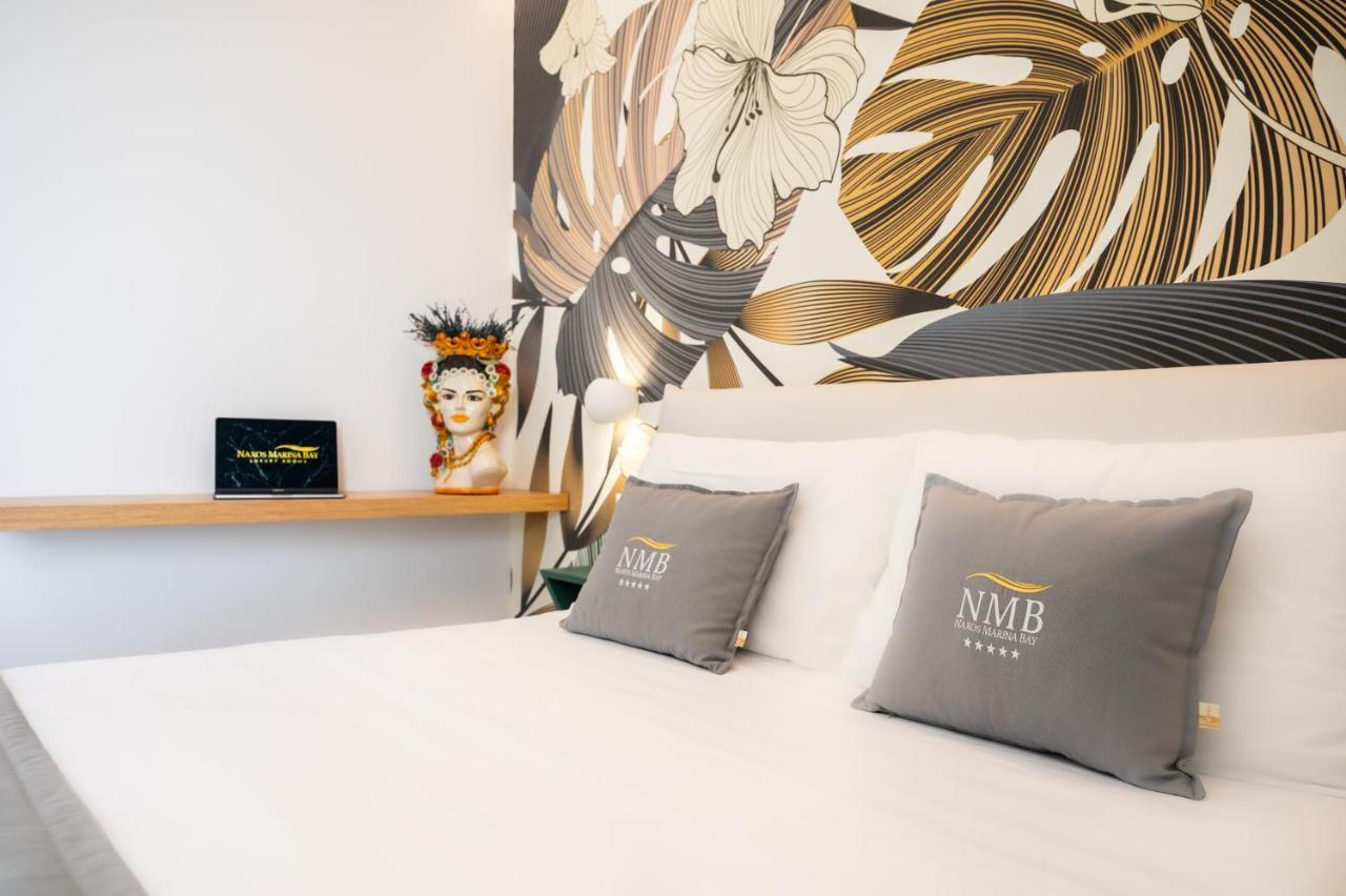 ジャルディーニ・ナクソス Naxos Marina Bay Bed & Breakfast エクステリア 写真