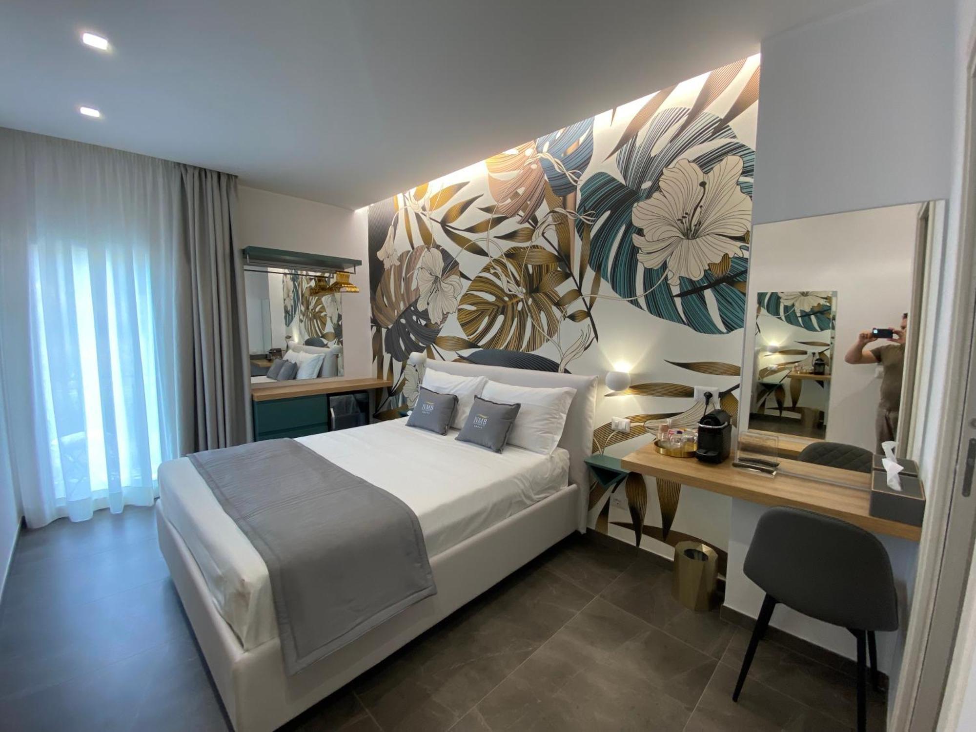 ジャルディーニ・ナクソス Naxos Marina Bay Bed & Breakfast エクステリア 写真
