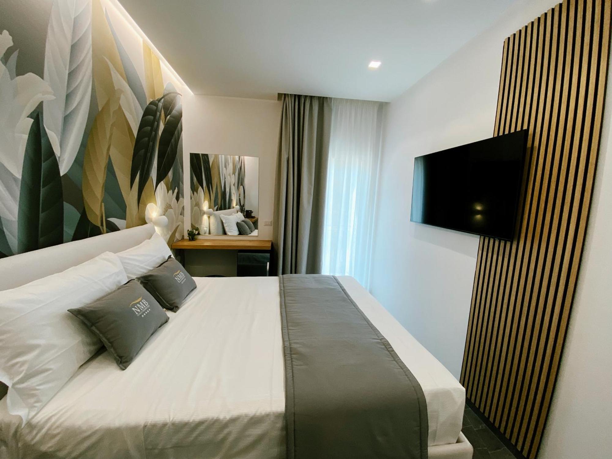ジャルディーニ・ナクソス Naxos Marina Bay Bed & Breakfast エクステリア 写真